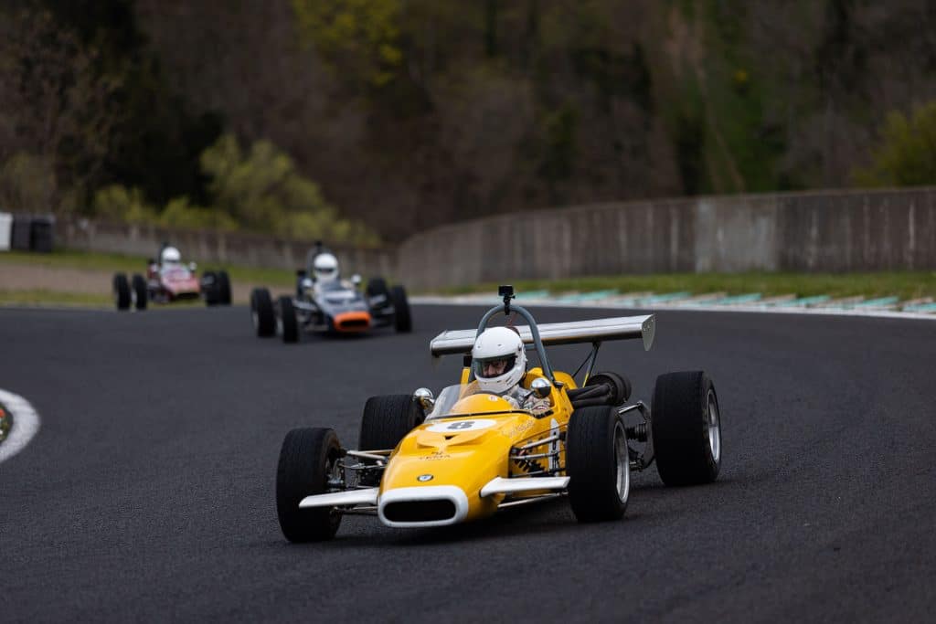 Driving experience at the Charade circuit - Classic Racing School