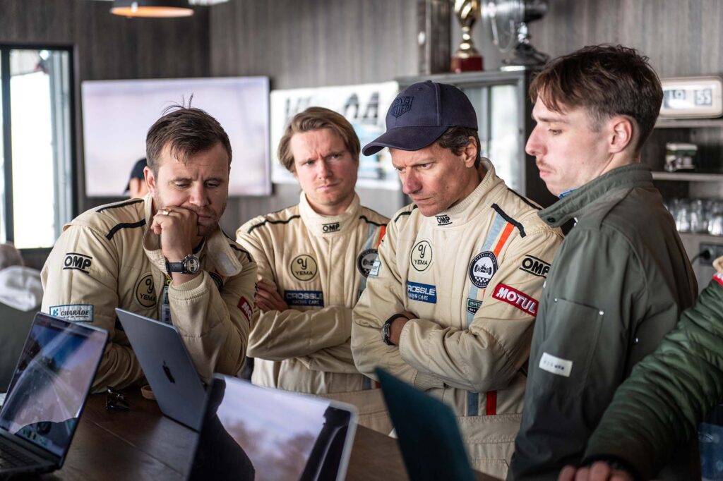 Driving experience at the Charade circuit - Classic Racing School