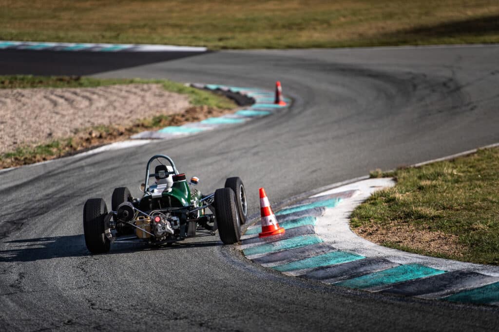 Classic Racing school 4 2